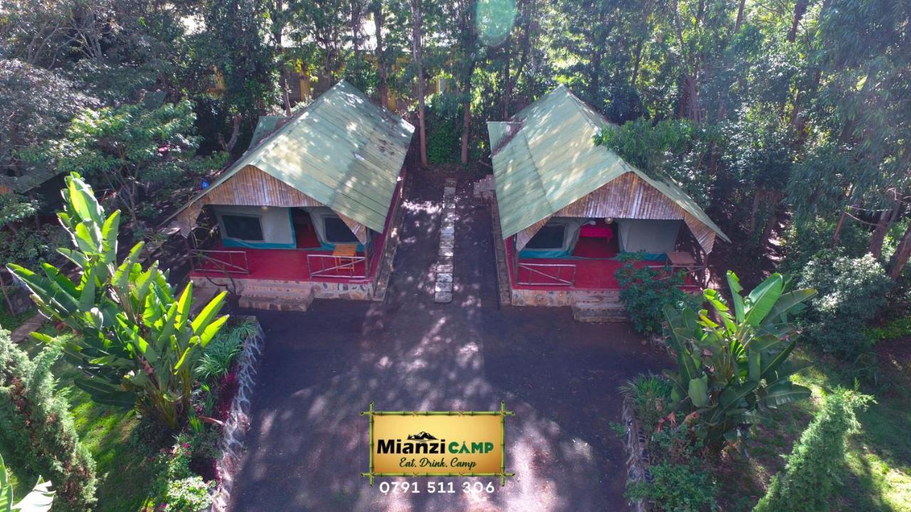 Camp Mahon Gardens Hotel Nanyuki Exterior foto