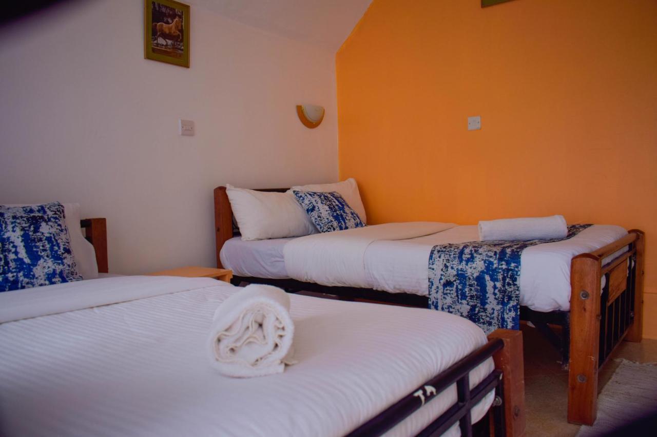 Camp Mahon Gardens Hotel Nanyuki Exterior foto